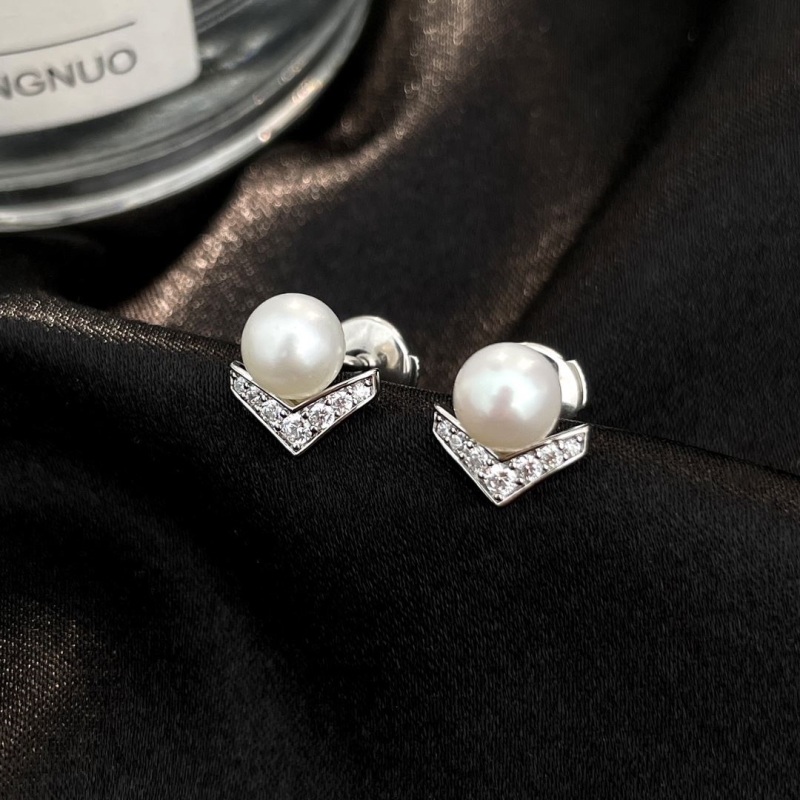 CHAUMET